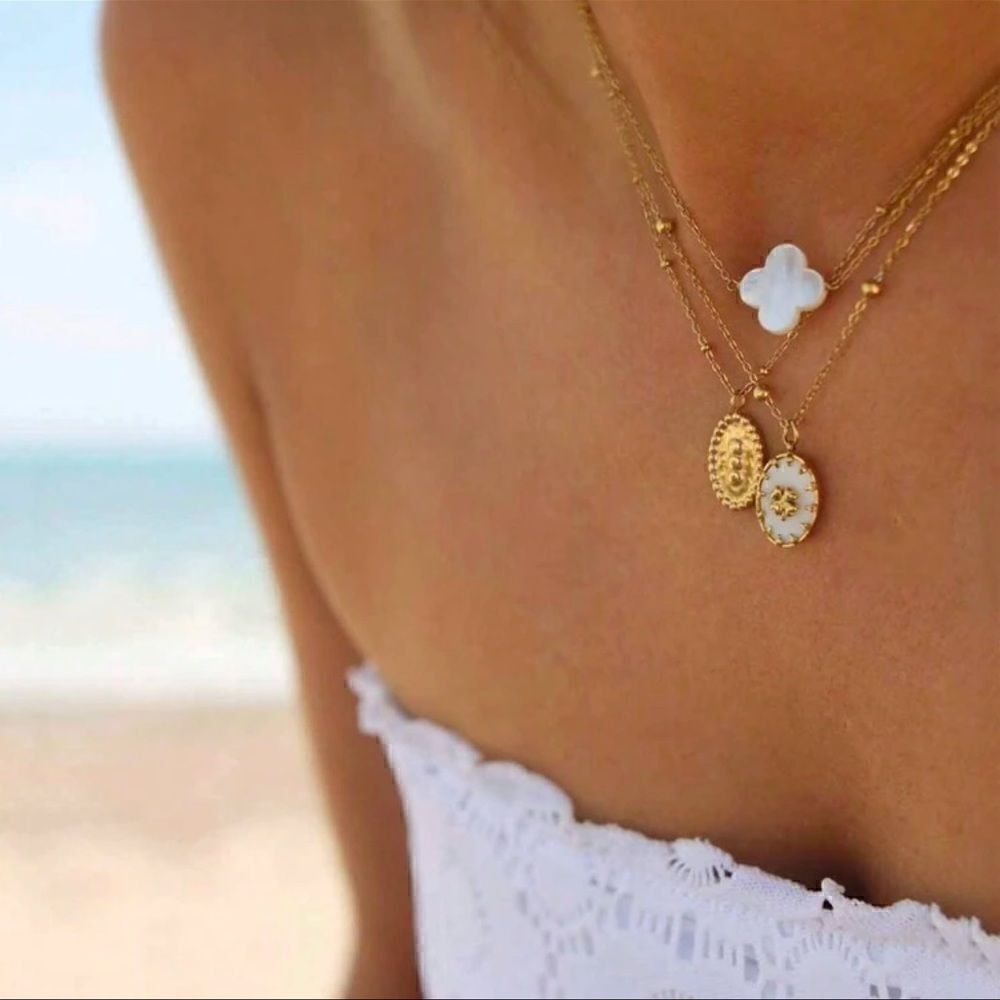 White clover necklace  #1045
